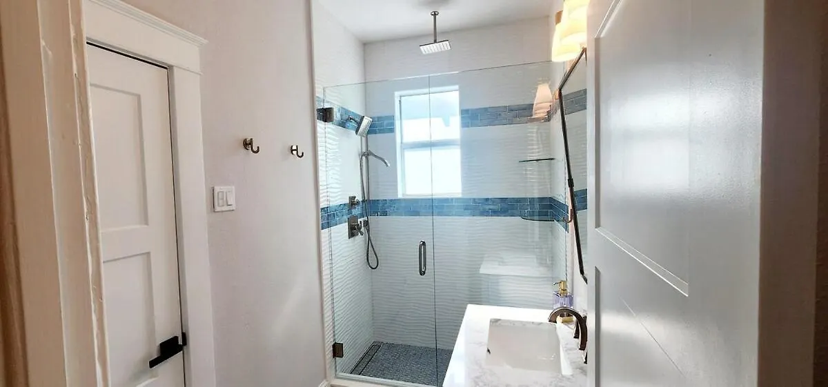Gem In Laurel Park, Newly Remodeled, Near Downtown Villa Sarasota Holiday home