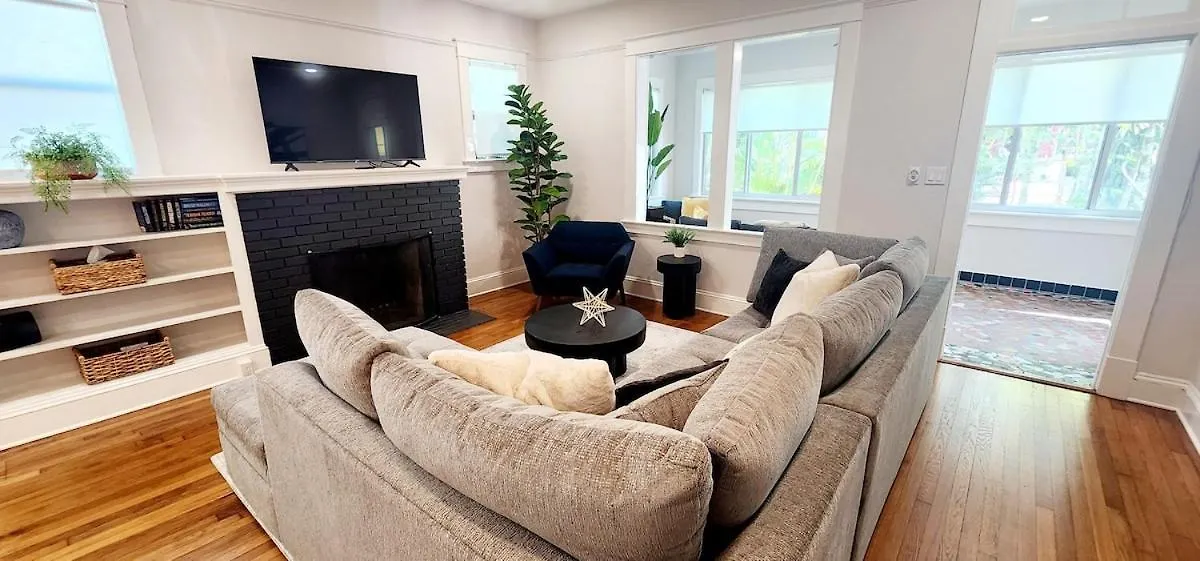 Holiday home Gem In Laurel Park, Newly Remodeled, Near Downtown Villa Sarasota United States